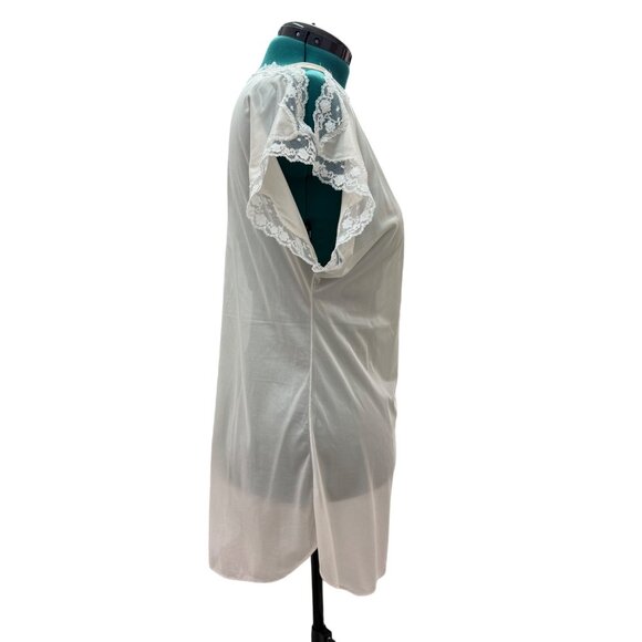 Vintage White Lace-Trimmed Nightgown With Flutter Sleeves Medium - Picture 2 of 15